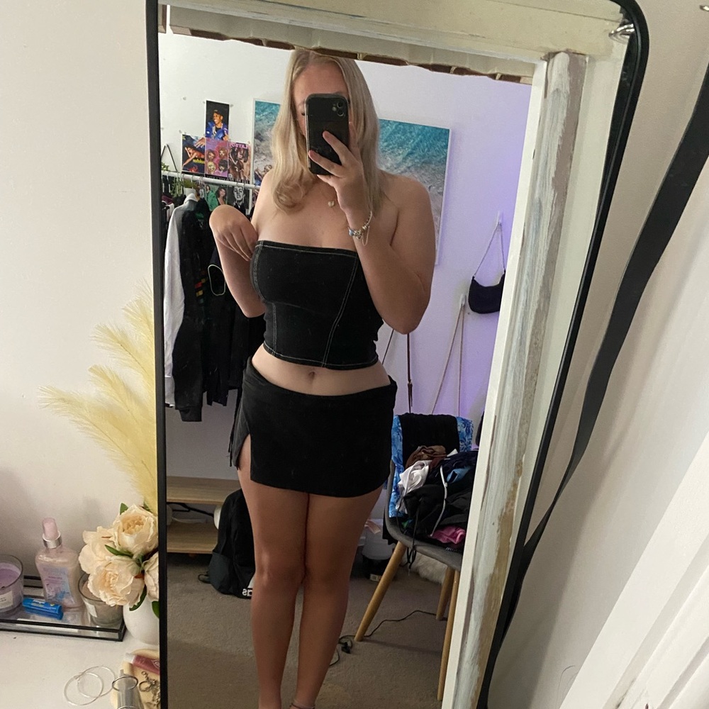 Meet your Posher, 𝓩𝓸𝓮